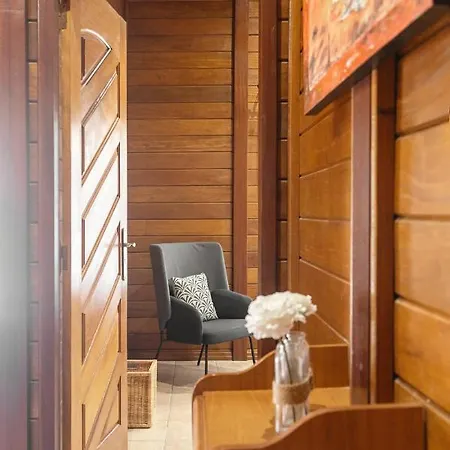 Casa Da Poesia Alpehytte Pedreiras (Leiria)