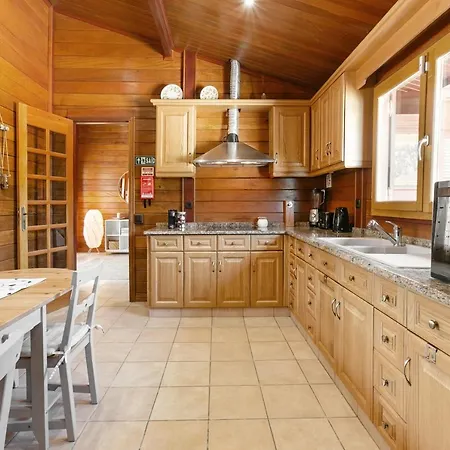 Casa Da Poesia Pedreiras (Leiria)