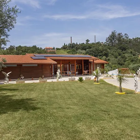 Casa Da Poesia Alpstuga *