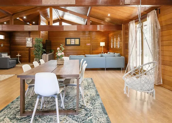 Casa Da Poesia Pedreiras (Leiria)