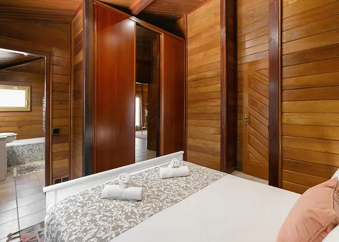 Casa Da Poesia シャレー